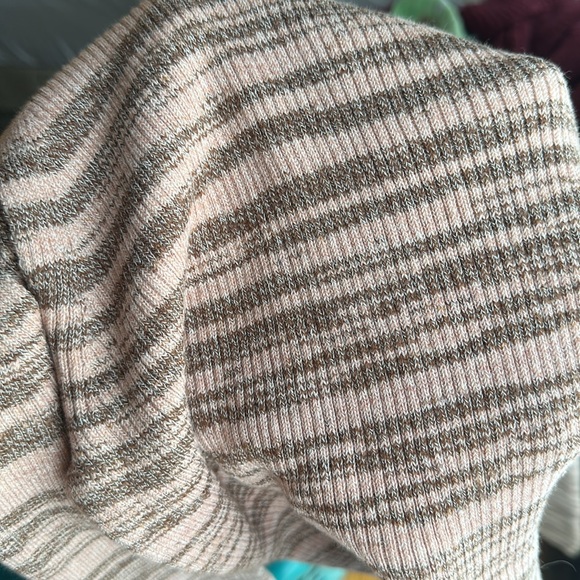 Women’s turtleneck sweater- XS - Picture 5 of 5